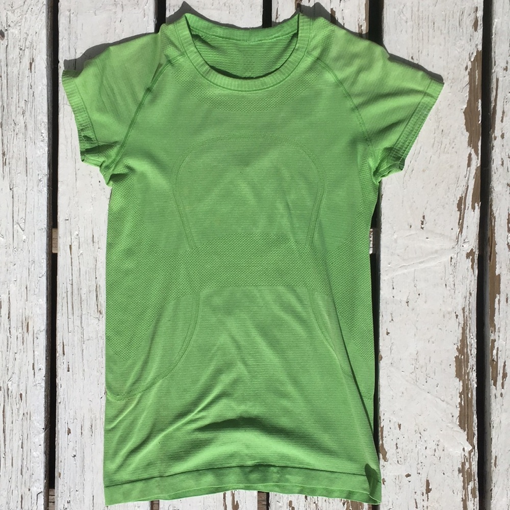 Lululemon top